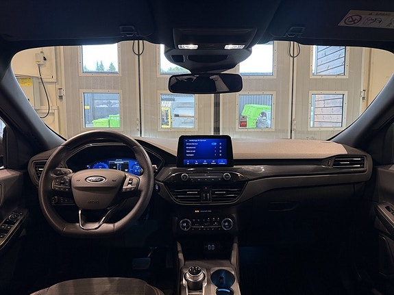 Ford Kuga 5 of 30