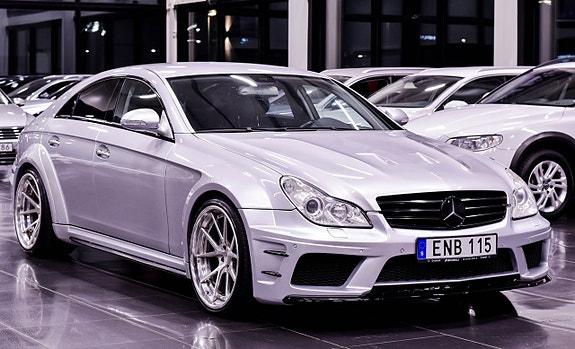 Mercedes-Benz CLS500 16 of 23