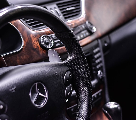 Mercedes-Benz CLS500 22 of 23