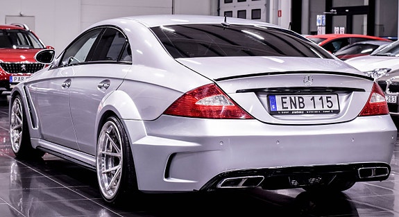 Mercedes-Benz CLS500 10 of 23