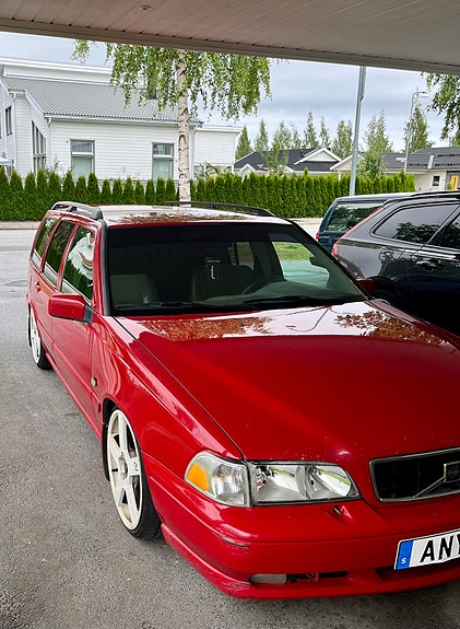 Volvo V70 4 of 8