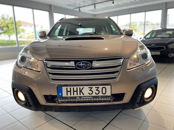 Subaru Outback 2 of 30