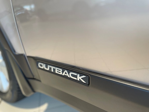 Subaru Outback 11 of 30