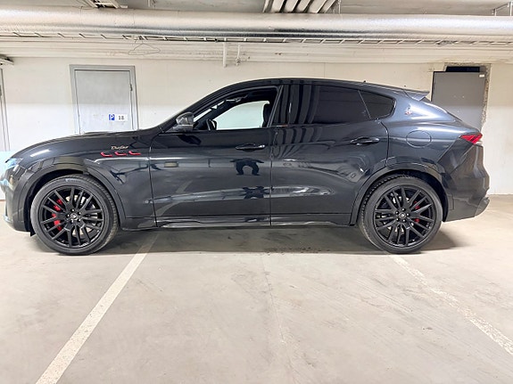 Maserati Levante 18 of 26