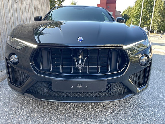 Maserati Levante 4 of 16