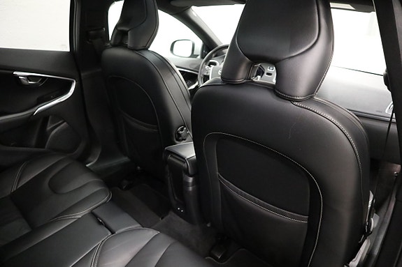 Volvo V40 13 of 24