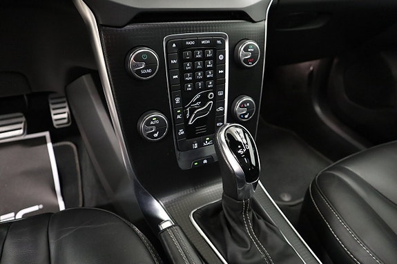 Volvo V40 17 of 24