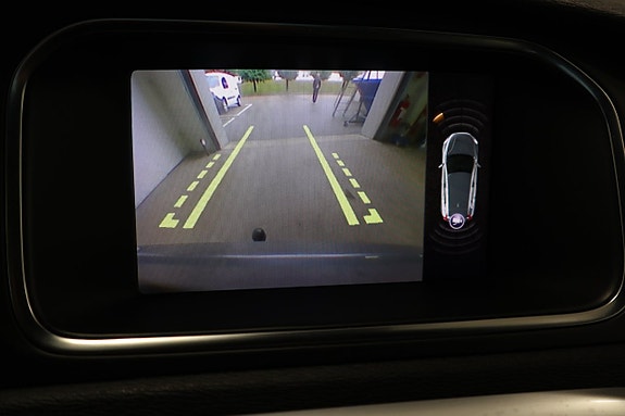 Volvo V40 20 of 24