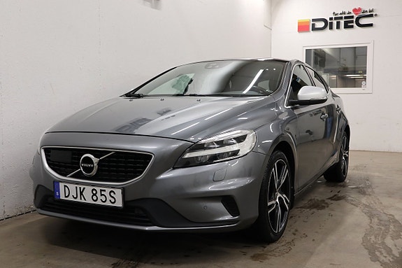 Volvo V40 2 of 24
