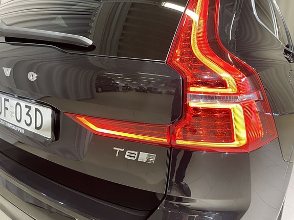 Volvo XC60 13 of 26