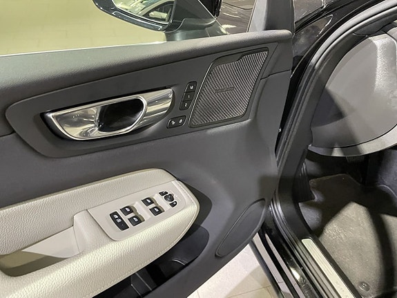 Volvo XC60 24 of 26