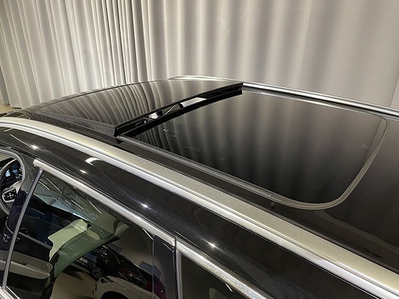 Volvo XC60 11 of 26