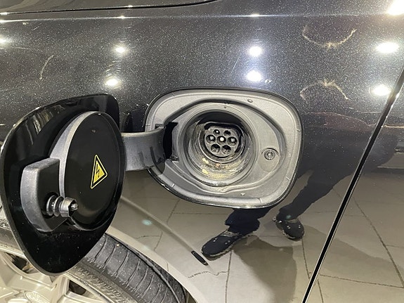 Volvo XC60 15 of 26