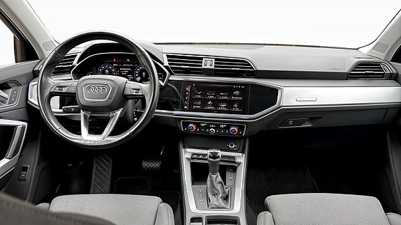 Audi Q3 10 of 14