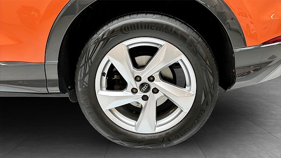 Audi Q3 6 of 14