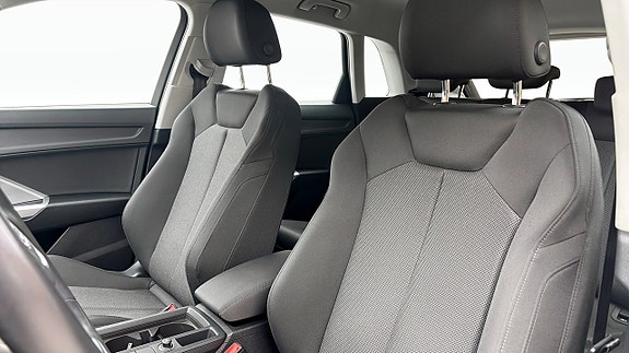 Audi Q3 9 of 13