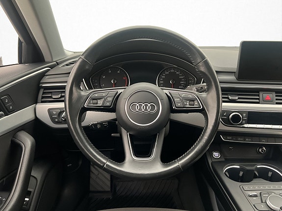Audi A4 15 of 30