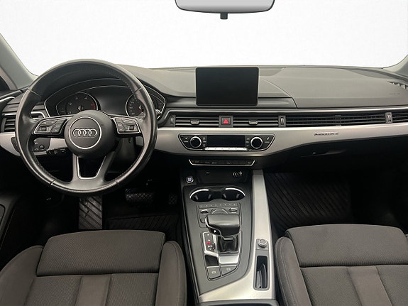 Audi A4 14 of 30