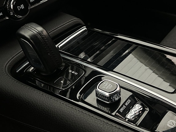 Volvo V90 22 of 30