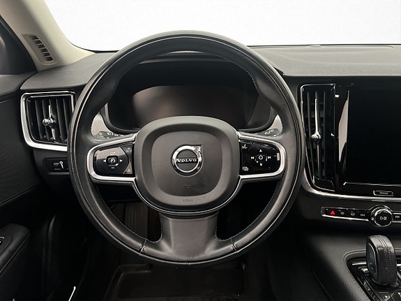 Volvo V90 12 of 30