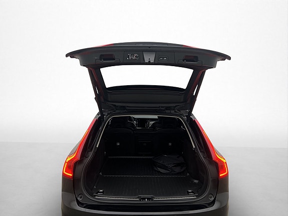 Volvo V90 28 of 30