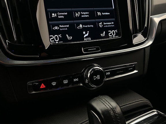 Volvo V90 24 of 30