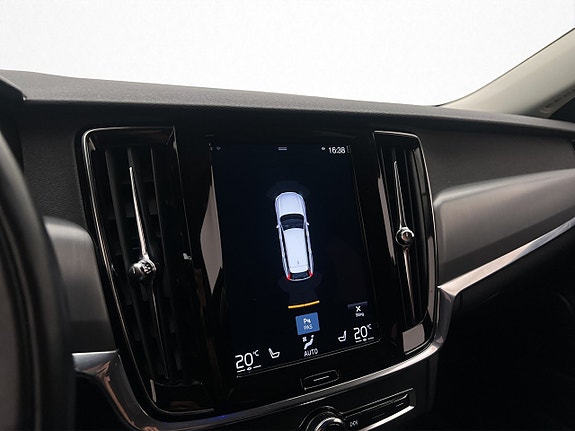 Volvo V90 16 of 30