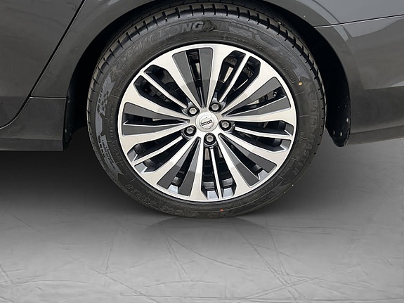 Volvo V90 30 of 30