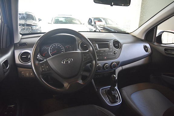 Hyundai i10 8 of 14