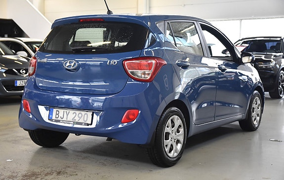 Hyundai i10 4 of 14