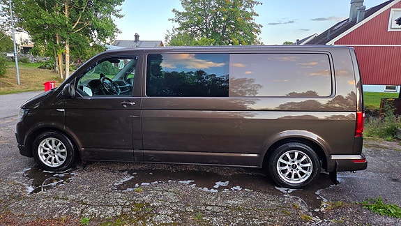 Volkswagen Transporter 2 of 25