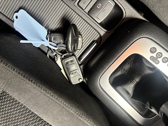 Volkswagen Tiguan 11 of 16