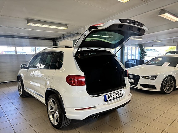 Volkswagen Tiguan 3 of 16