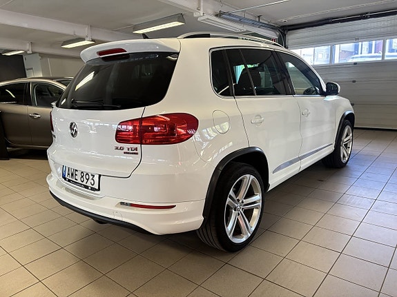 Volkswagen Tiguan 9 of 16