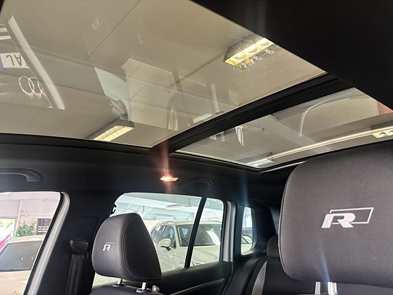 Volkswagen Tiguan 14 of 16