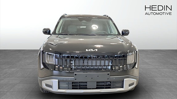Kia Seltos 2 of 12