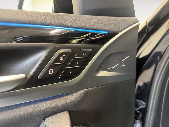 BMW iX3 20 of 23