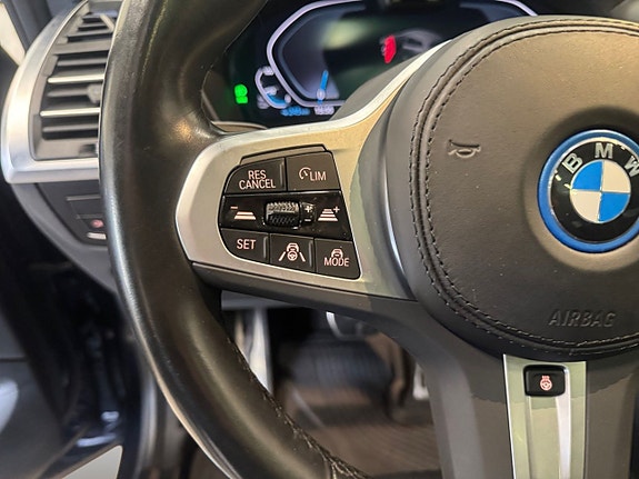 BMW iX3 22 of 23