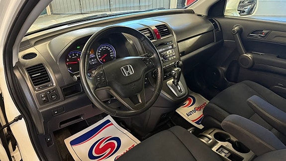 Honda CR-V 12 of 24