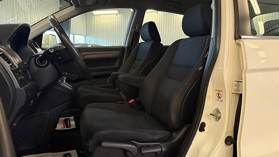 Honda CR-V 11 of 24