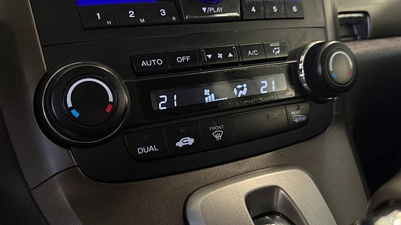 Honda CR-V 16 of 24