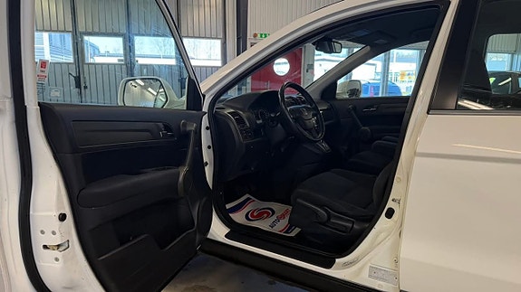 Honda CR-V 10 of 24