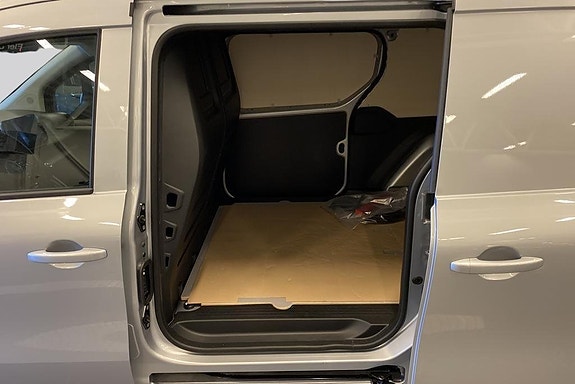 Mercedes-Benz eCitan 12 of 13