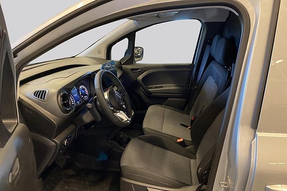 Mercedes-Benz eCitan 8 of 13
