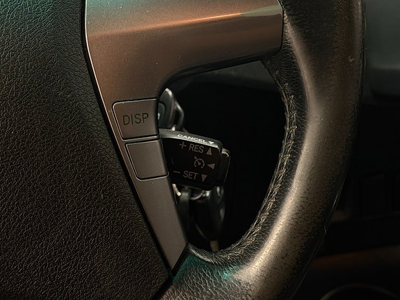 Toyota HiLux 23 of 30