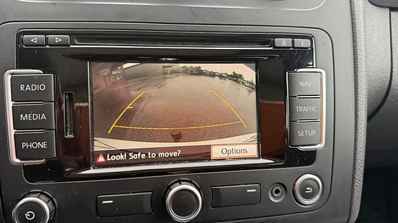 Volkswagen Touran 5 of 10