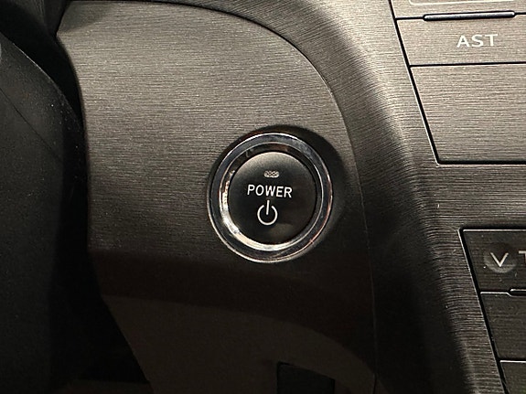 Toyota Prius 18 of 29