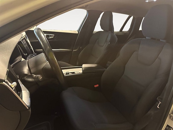 Volvo V60 9 of 19