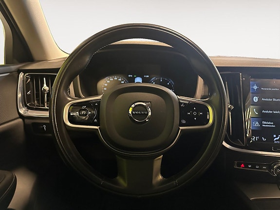 Volvo V60 13 of 19