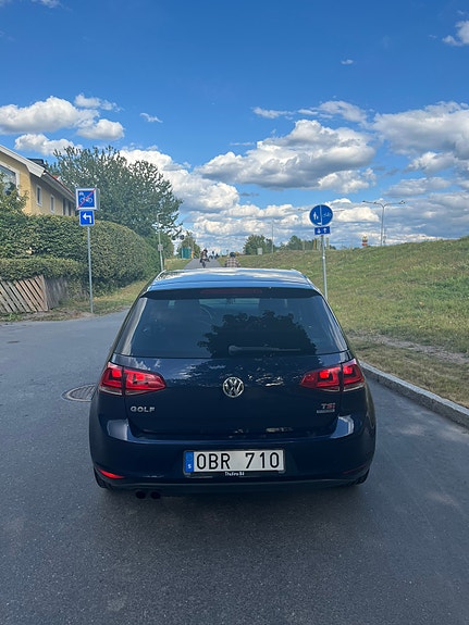 Volkswagen Golf VII 4 of 10